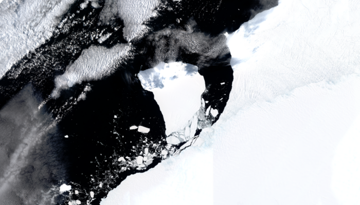 Imaggeo周一:冰山- 81,冲击冰架,南极洲
